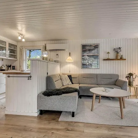 C11684-hemmet-rylevaenget-1 Hemmet